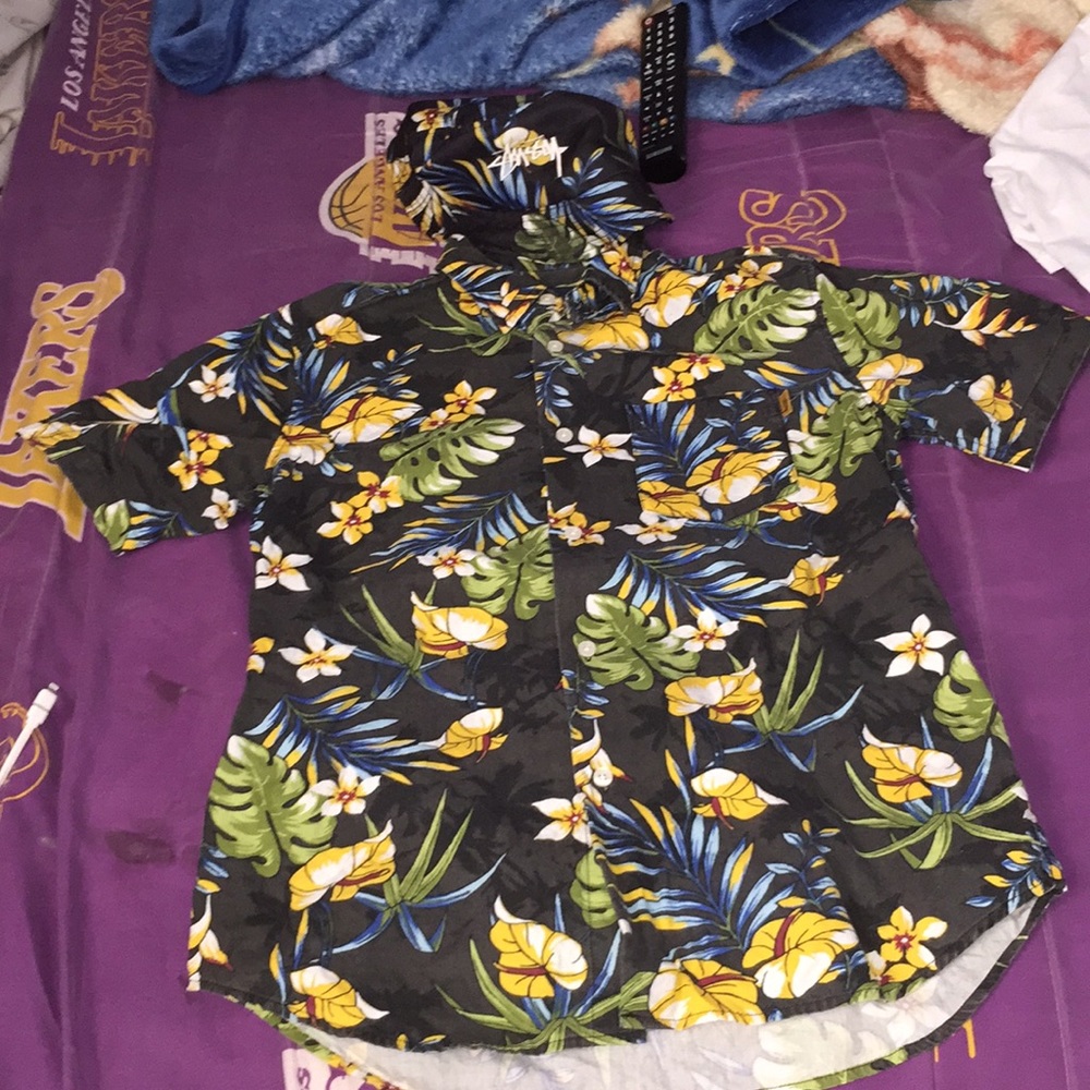 Great condition stussy bucket hat and button up.